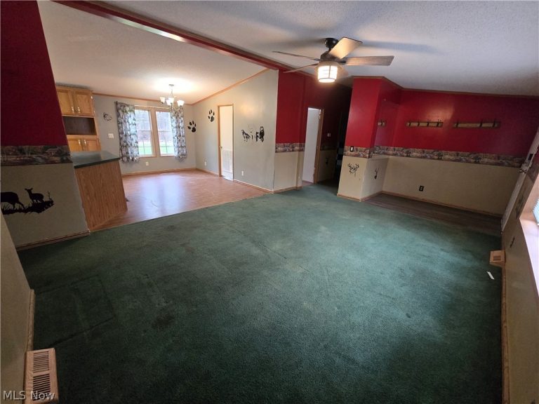 1389 Old Kyle Road, Dorset, OH - Photo 8