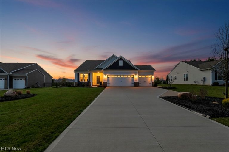 3169 Sharon Court, Medina, OH - Photo 2