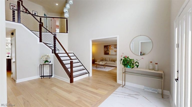 608 Dewitt Drive, Highland Heights, OH - Photo 4