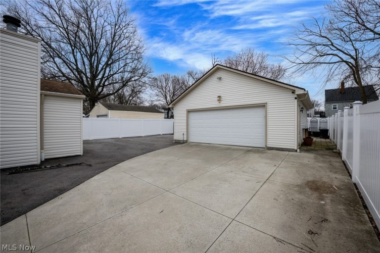 942 Archwood Avenue, Akron, OH - Photo 3