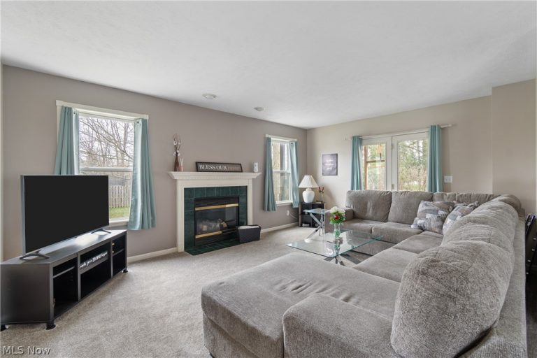 10406 Village Drive, Garrettsville, OH - Photo 2