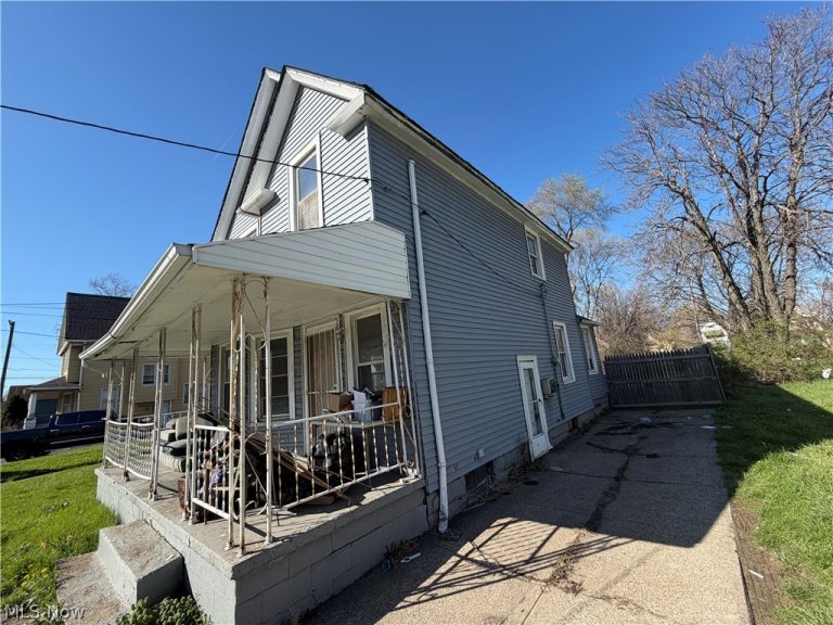 3569 Independence Road, Cleveland, OH - Photo 2