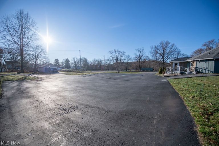 411 Canal Street, Malvern, OH - Photo 6