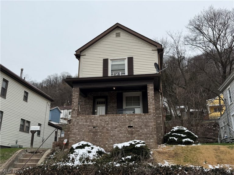 724 Virginia Avenue, Follansbee, WV, 26037