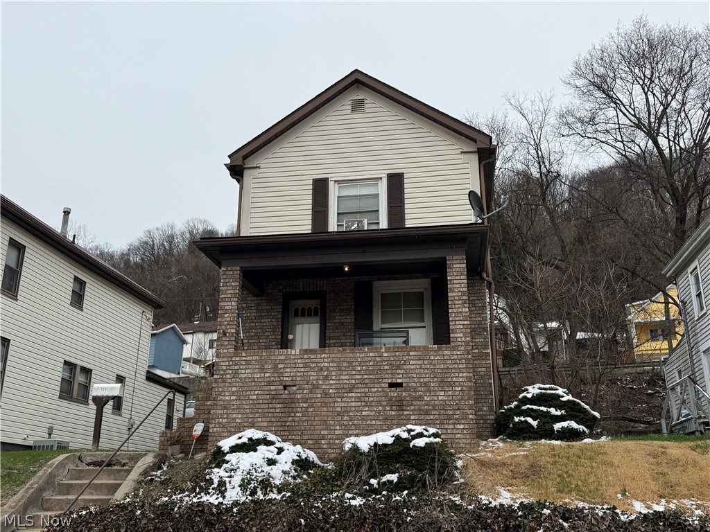 724 Virginia Avenue, Follansbee, WV