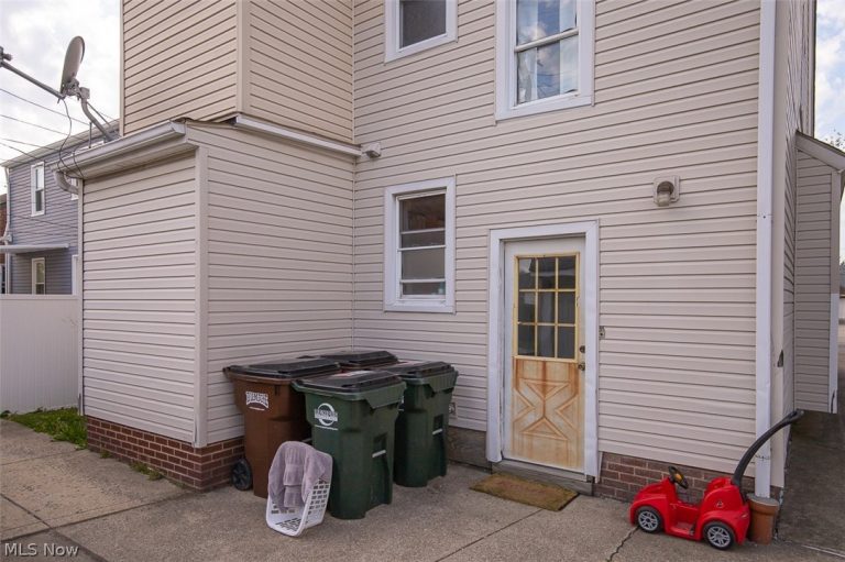 2831 North Avenue, Parma, OH - Photo 4