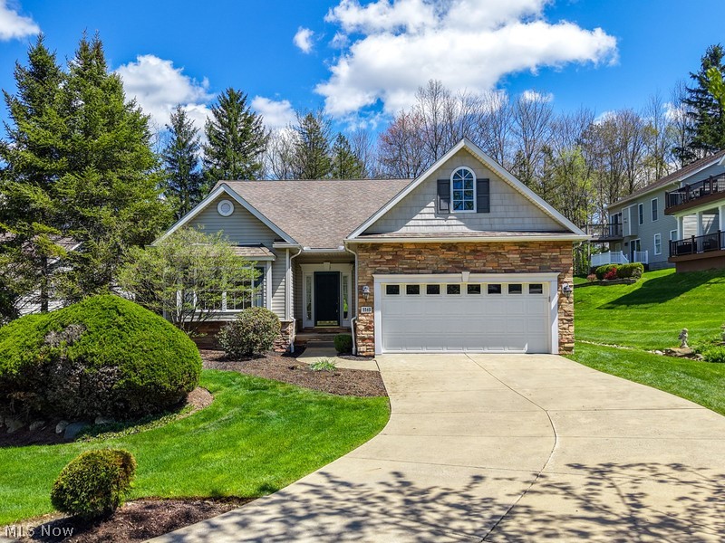 2345 Heron Crest Drive, Cuyahoga Falls, OH