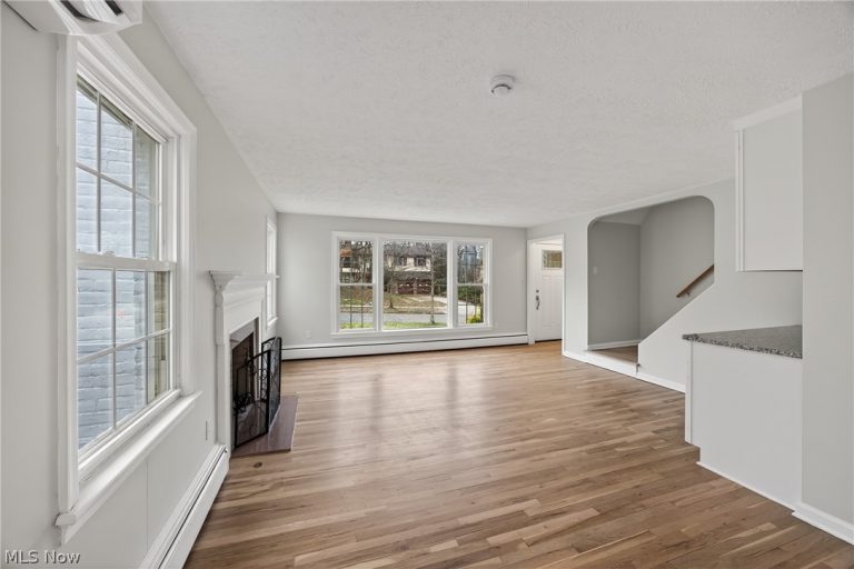 20945 Halworth Road, Shaker Heights, OH - Photo 5