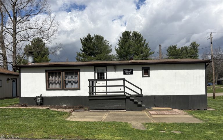 2276 Lodge Road, Sherrodsville, OH, 44675
