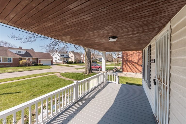 19251 Abby Avenue, Euclid, OH - Photo 2