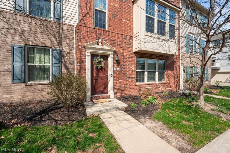 1410 Hopkins Avenue, Lakewood, OH - Photo 3