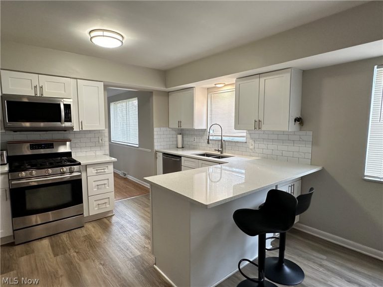 6506 Fairweather Drive, Cleveland, OH - Photo 6