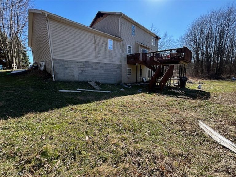 1981 Rolling Meadows Lane, Akron, OH - Photo 4