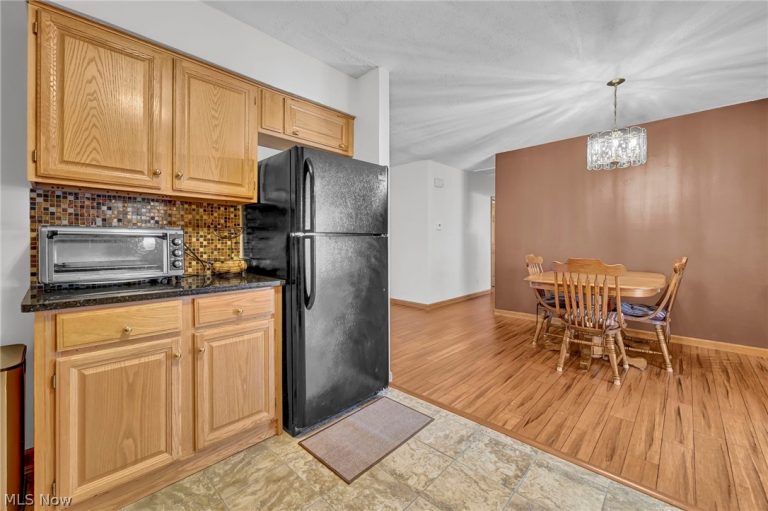 4205 Osage Street, Stow, OH - Photo 3