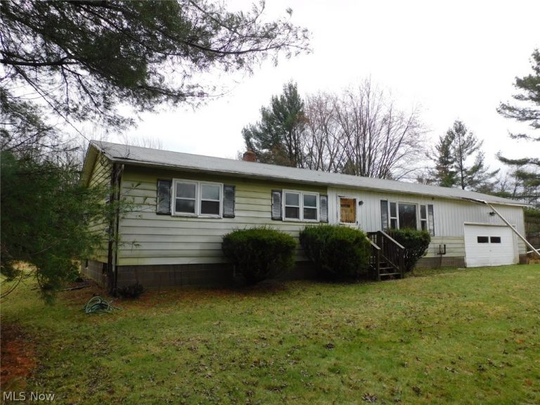 1790 Dadeyville Road, Austinburg, OH - Photo 4