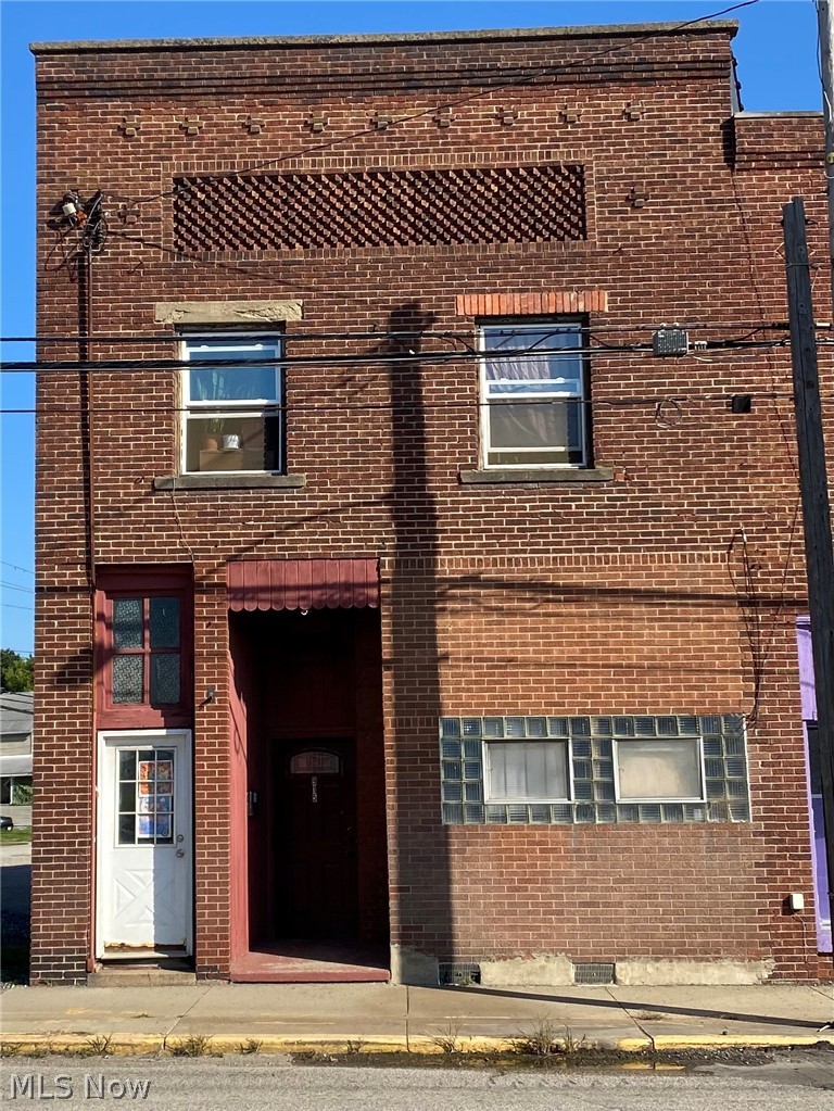 915 Wooster Road, Barberton, OH, 44203