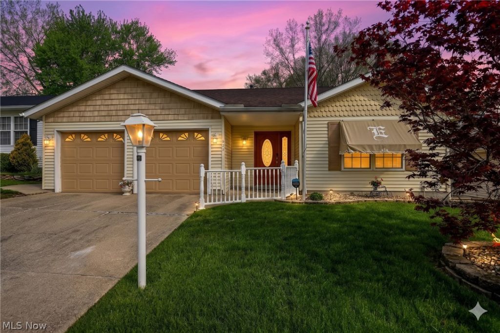 923 Elizabeth Court, Cuyahoga Falls, OH