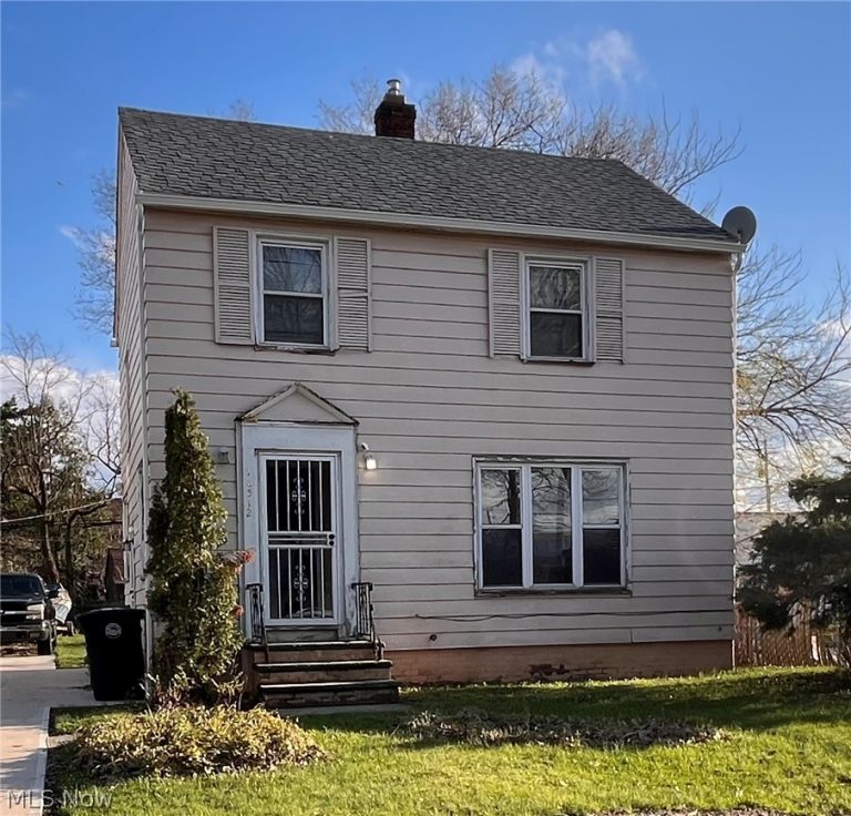 16512 Stockbridge Avenue, Cleveland, OH, 44128