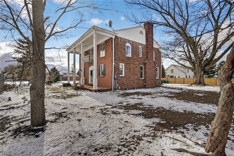 9461 Whalers Cove, Mentor, OH - Photo 4