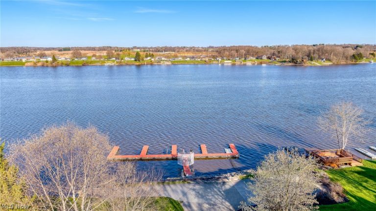 5242 Aster Avenue, Canton, OH - Photo 6