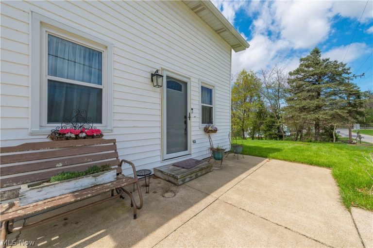 10716 Green Road, Wakeman, OH - Photo 3