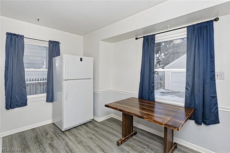 1237 Crescent Drive, Painesville, OH - Photo 4