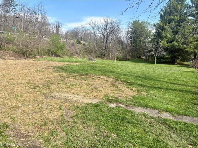 7155 Fulton Street, East Fultonham, OH - Photo 4