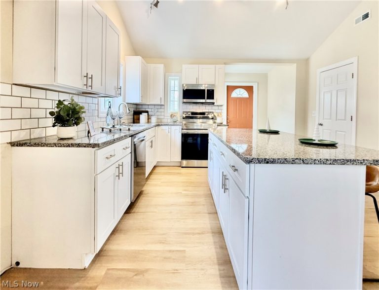 246 Hamilton Street, Oberlin, OH - Photo 3