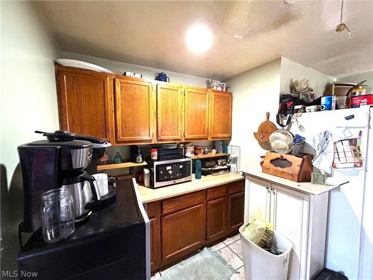 4165 Raymond Drive, Brunswick, OH - Photo 6