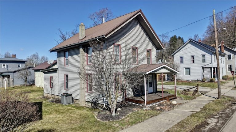 142 Clay Street, Fredericksburg, OH - Photo 2