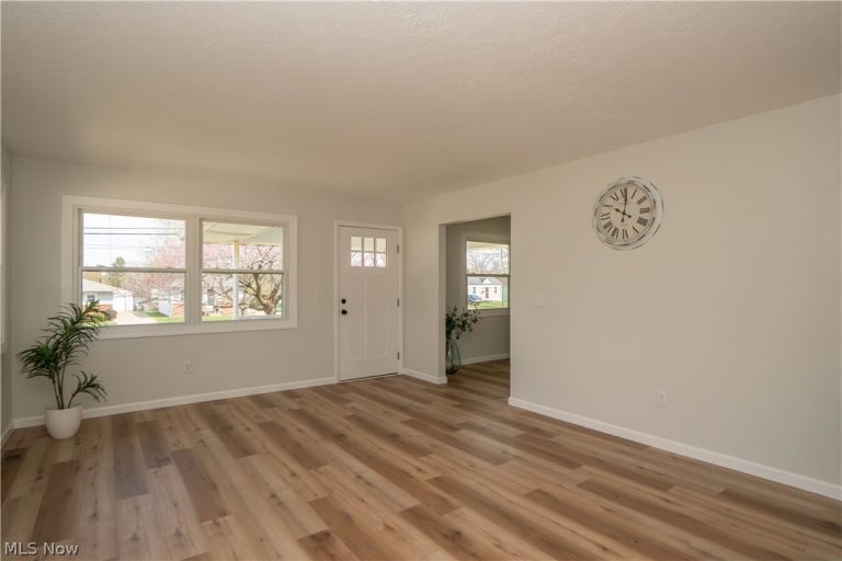 270 High Grove Boulevard, Akron, OH - Photo 2