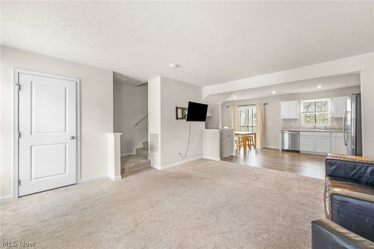 113 Palm Court, Painesville, OH - Photo 2