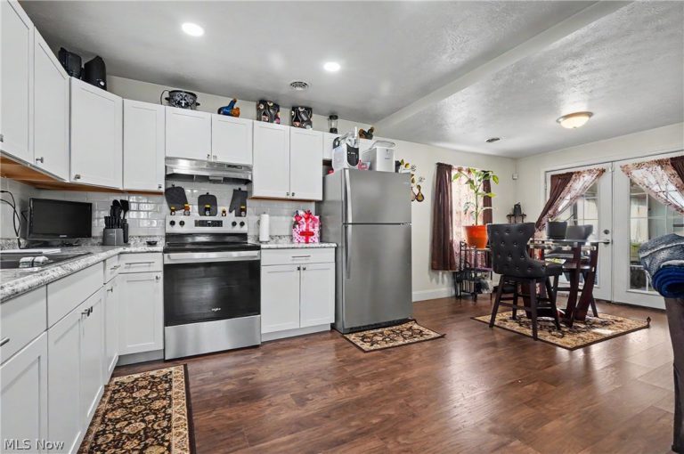 341 Stanford Street, Akron, OH - Photo 3