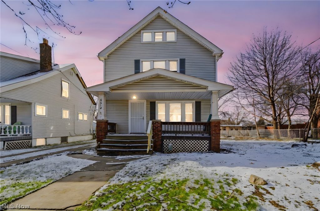 8614 Bancroft Avenue, Cleveland, OH