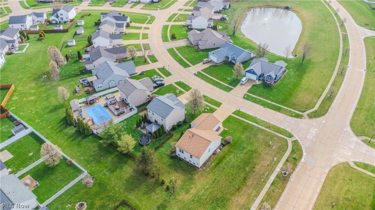 38222 Pebble Lake Trail, North Ridgeville, OH - Photo 8