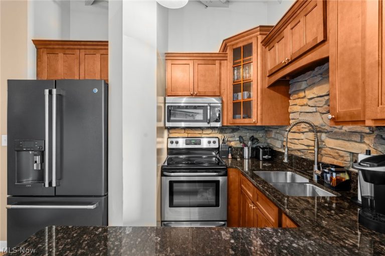 1133 9th Street #307, Cleveland, OH - Photo 8