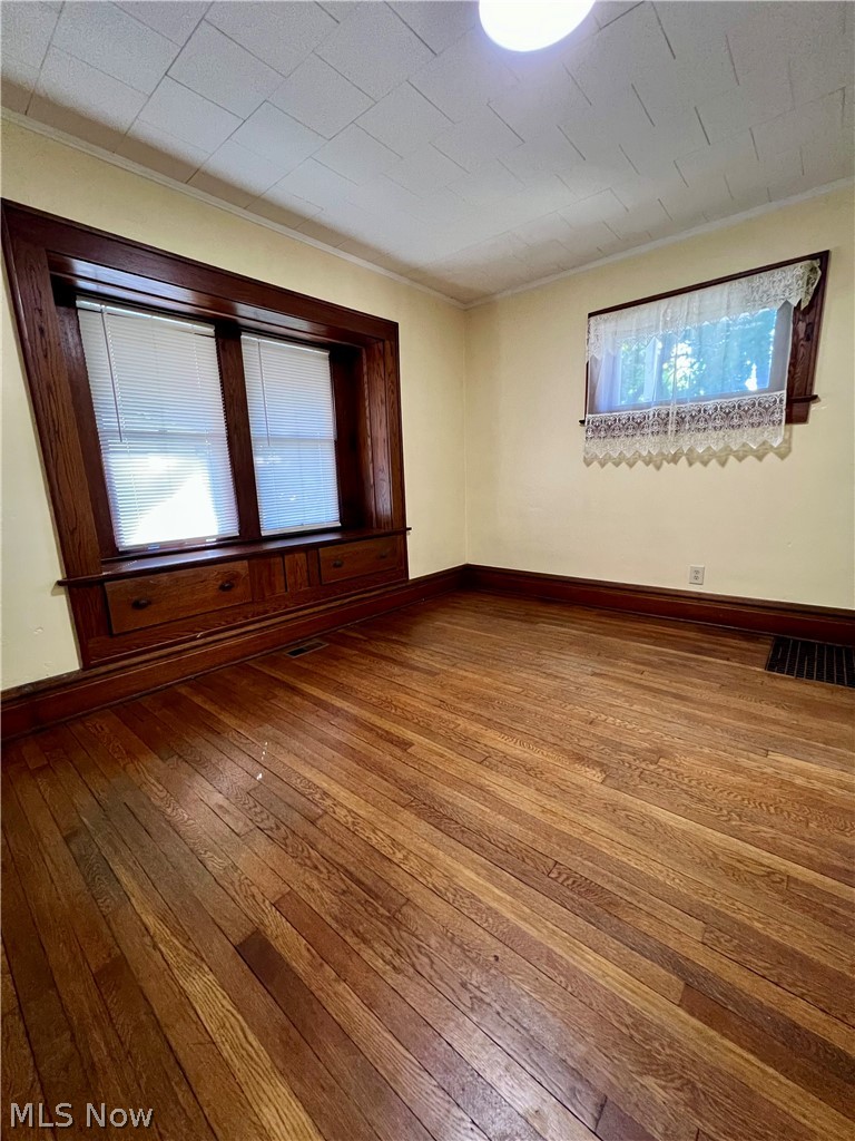 1116 Murray Avenue, Akron, OH - Photo 4