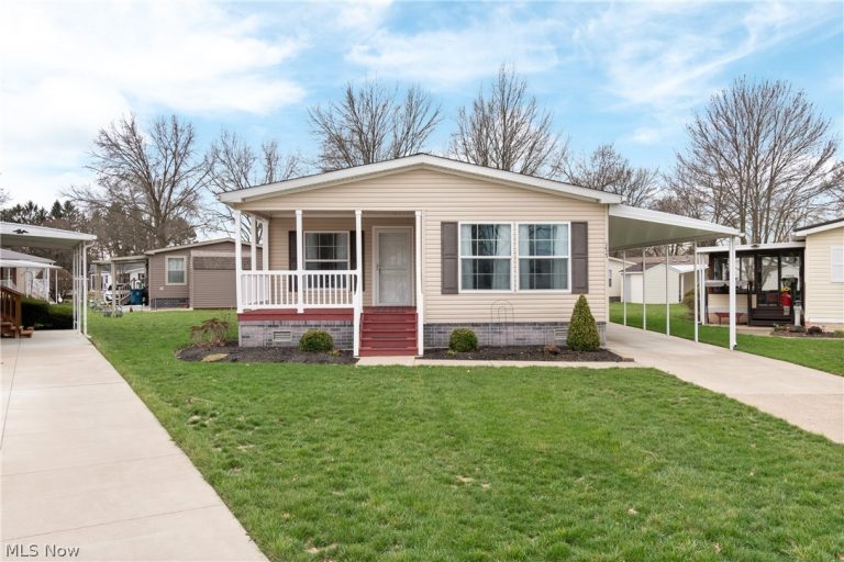 177 D Street, Navarre, OH, 44662
