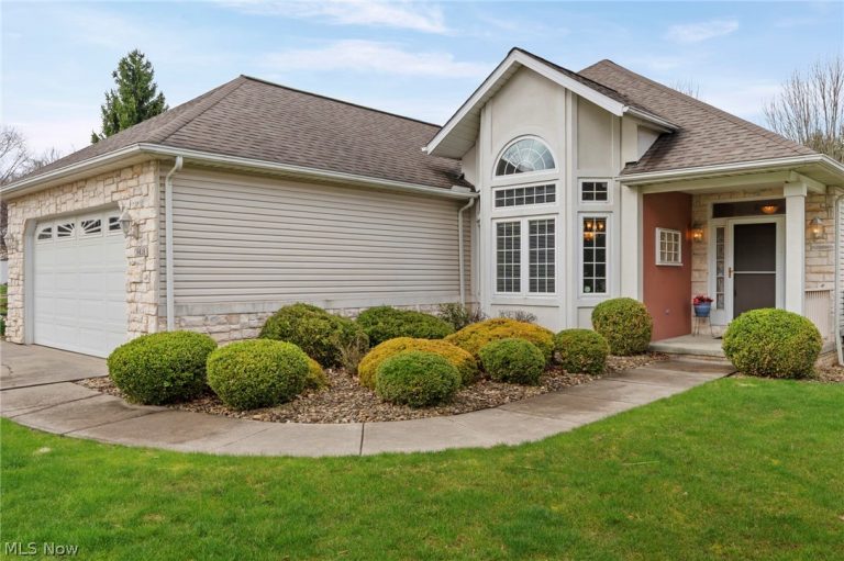 9418 Scottsdale Drive, Broadview Heights, OH - Photo 2