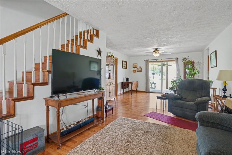 297 Hales Landing, Elizabeth, WV - Photo 4
