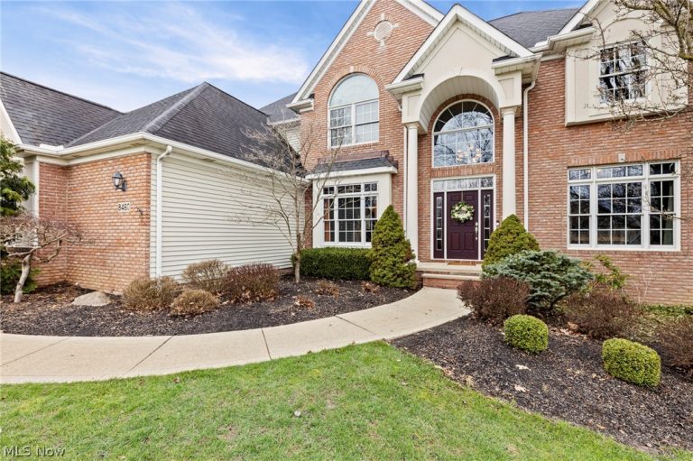 8460 Windsor Way, Broadview Heights, OH - Photo 4