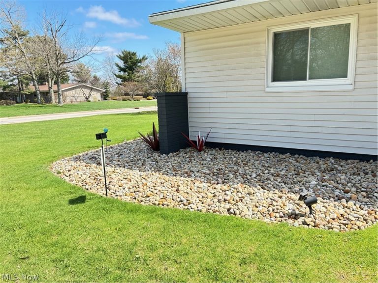 2642 Ramsay Road, Beachwood, OH - Photo 4