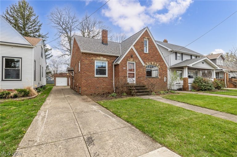 3321 Archmere Avenue, Cleveland, OH - Photo 2