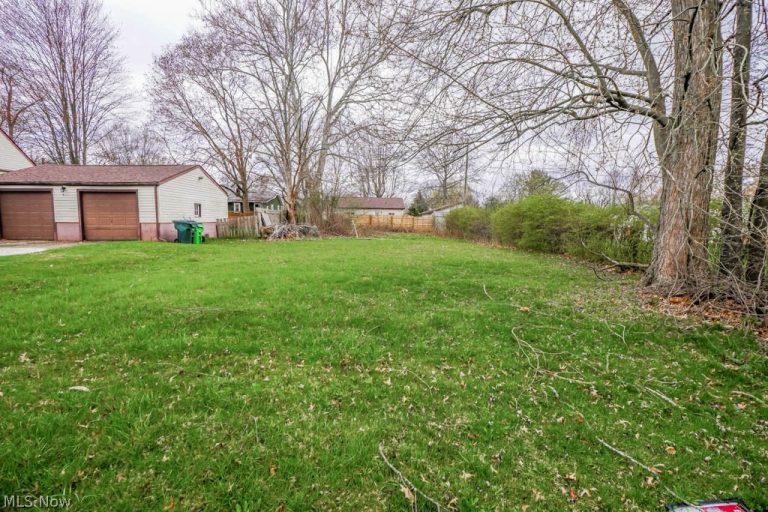 000 Meadowbrook Avenue, Alliance, OH - Photo 3