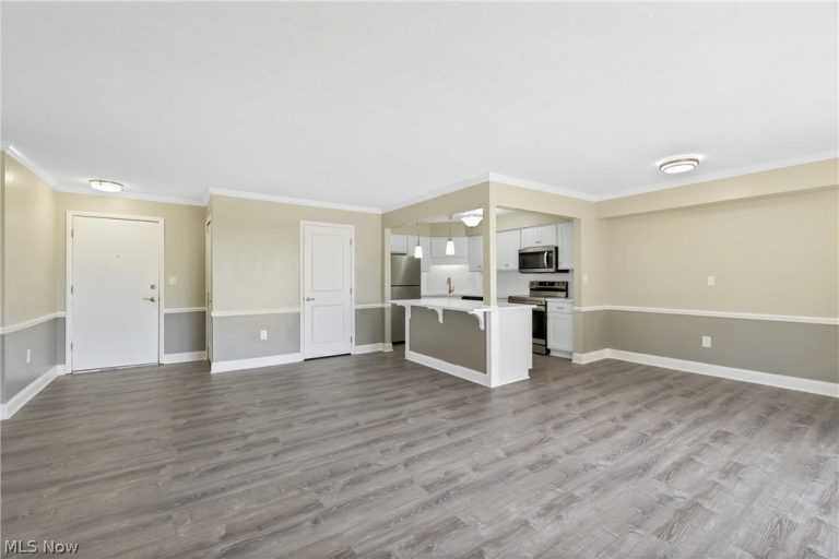 12550 Lake Avenue #1410, Lakewood, OH - Photo 8