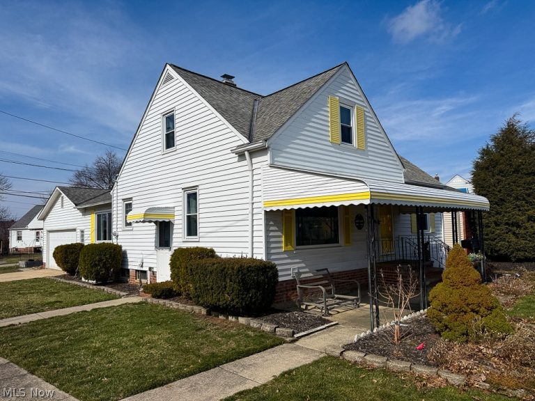 1554 Rush Road, Wickliffe, OH - Photo 2