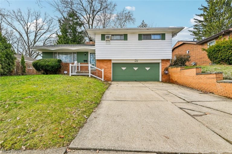508 Clearbrook Drive, Akron, OH, 44313