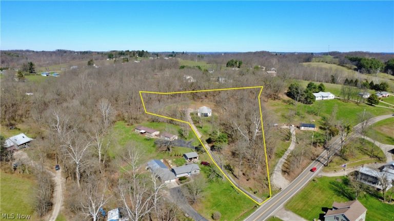3815 Dillon Falls Road, Zanesville, OH - Photo 3