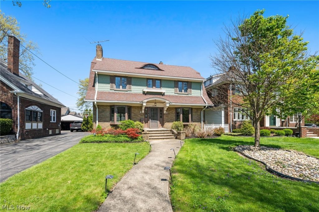 14920 Lake Avenue, Lakewood, OH