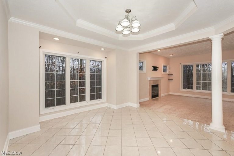 3729 Edgehill Drive, Cleveland, OH - Photo 4